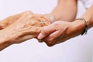 сиделка для пожилого