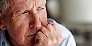 За больными депрессией