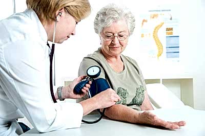 услуги дома престарелых в Евпатории